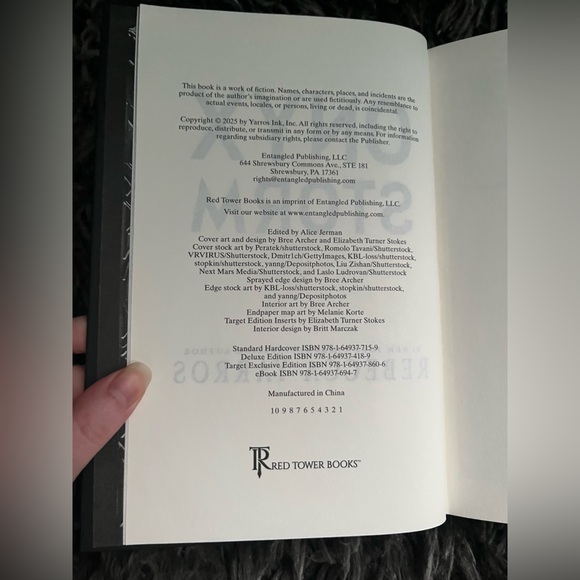 Fourth Wing/Iron Flame/Onyx Storm by Rebecca Yarros - Hardcover Books - Picture 16 of 16